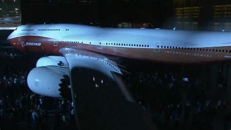 Boeings New 747 8 Intercontinental Unveiled Youtube