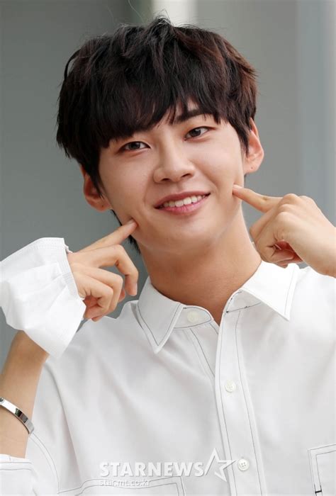 Details drama korea dear my friends title: Lee Jin Hyuk offered role in KBS drama 'Dear M' with Park ...