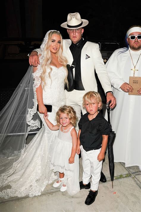 Dec 06, 2018 · with mike, logan paul, riley reid. Tana Mongeau And Jake Paul Wedding
