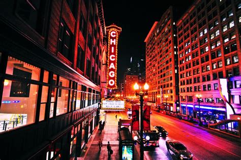 Chicago Theatre, State Street | State street