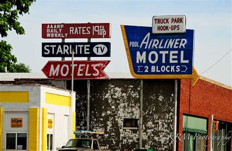 Retro Signs Historic Downtown Salina Kansas Salina Retro Sign Signs