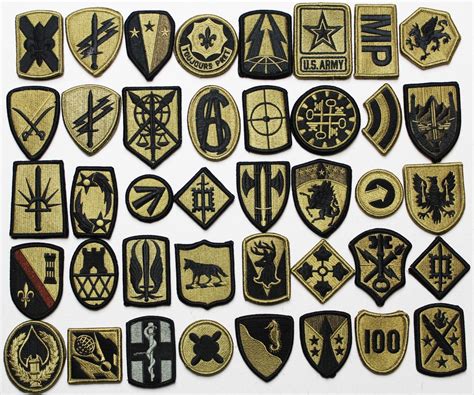40 Assorted Us Army Subdued Military Unit Insignia Patches Whook Back Lot 302 Us Army