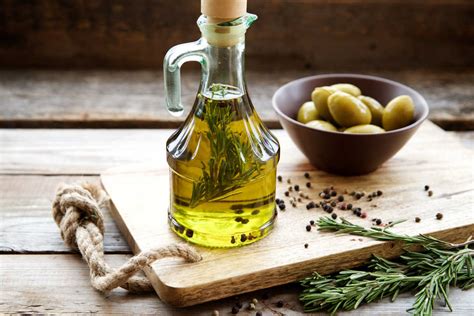 el aceite de oliva un aliado para nuestra salud emotools