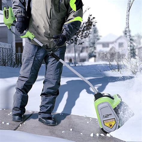 5 Best Cordless Snow Blowers For Winter 2024 According To Experts