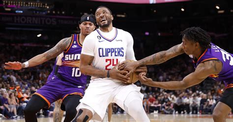 Clippers Rally Past Suns Secure Playoff Spot In West Cbs Los Angeles