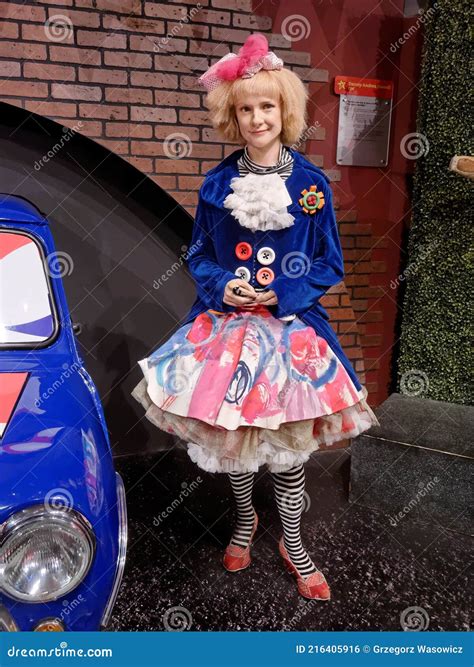 Barbara Jane Horrocks - English Actress, Voice Artist, Musician and