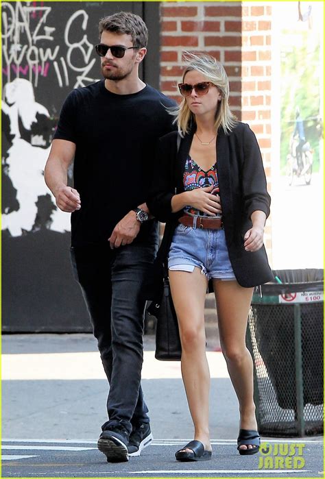 theo james and girlfriend ruth kearney couple up in big apple photo 3468011 photos just jared