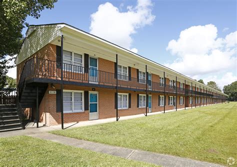 Let apartment finder guide you in the process of finding your new home and getting a great deal! Osprey Cove Apartments - Jacksonville, NC | Apartments.com