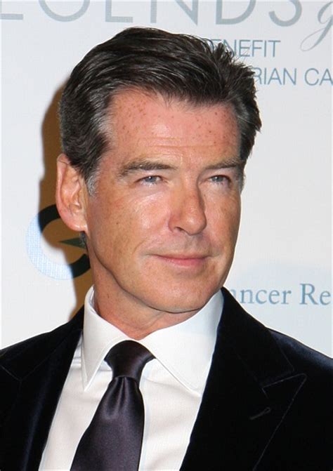 Pierce brendan brosnan was born in drogheda, county louth, ireland, to may (smith), a nurse, and thomas brosnan, a carpenter. Pierce Brosnan - Ethnicity of Celebs | What Nationality ...