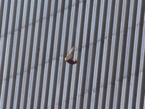 911 Photos September 11 Images Of People Jumping Out Windows