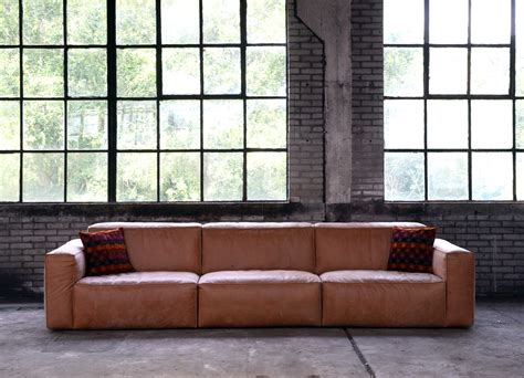 A vous de rouler ! Elise stretch L bank in leer van Room108