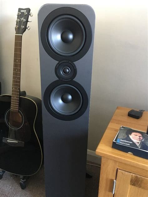 Pair Of Q Acoustics 3050i Floor Standing Speakers In Benfleet Essex