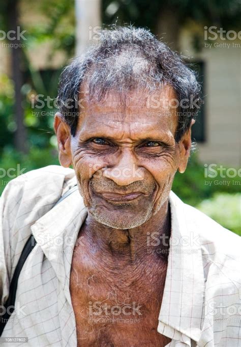 Potret Orang Tua Foto Stok Unduh Gambar Sekarang Sri Lanka Budaya