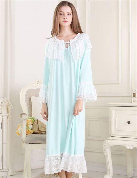 2017 Luxury 100 Cotton Princess Nightdress Royal Pajamas Women Nightgown Long White Sleepwear