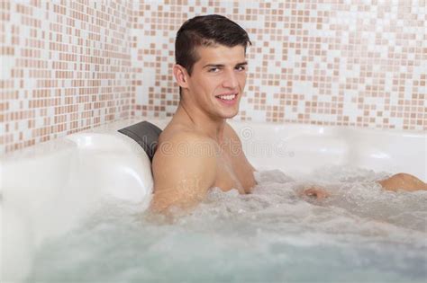 A Man In A Bath Tub Hoodoo Wallpaper