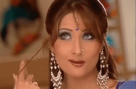 Bollywood Actress Gif Bollywood Actress Surprised Discover Share Gifs