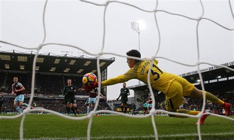 It was a vintage city display that saw pep guardiola's side brush burnley aside and gain an important three points. Ederson Moraes shines in Premier League - Egypt Today