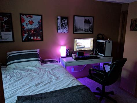 10 Gaming Setup In Bedroom