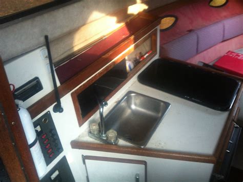 The engine is an omc 5.7 liter with 510 hrs and runs exceptional. Four Winns 245 Vista 1988 for sale for $2,500 - Boats-from ...