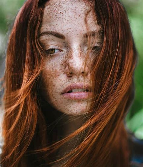 Pin By Francesc Herran On Bellas Pelirrojas Y Pecosas Redheads Freckles Beautiful Women