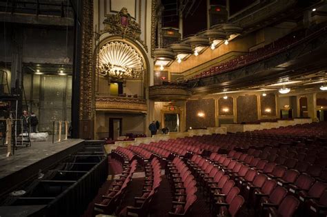 New York Citys Palace Theatre To Be Elevated In Hotel