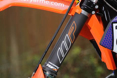 Click on united states dollars or malaysian ringgit to convert between that currency and all other currencies. SUZUKI RM RMZ 125 250 450 Fits all SHOWA USD FORKS ...