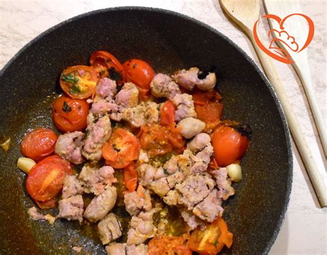 Trecce con salsiccia e pomodorini. Salsiccia con pomodorini - Cuoca Per Passione