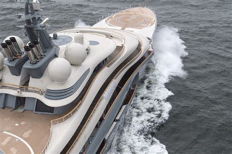May 10, 2021 · lol, just kidding. Boat Yacht Rental: Jeff Bezos Yacht Flying Fox