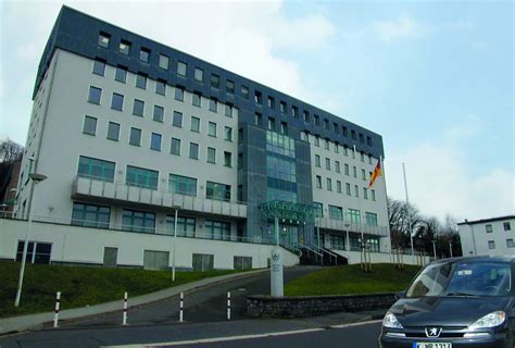 Die das zentrum innere führung vor allem in den bereichen. Für den 9. Juli 2019 ist ein Symposium am Zentrum für ...