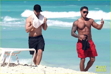 Jersey Shore S Pauly D Vinny Go Shirtless In Cancun Photo 4260687