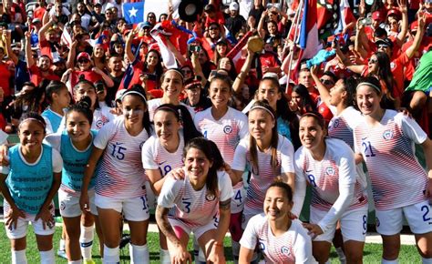 El estreno será ante las europeas el 21 de julio, a las 03:30 de la madrugada de chile, en el domo de sapporo. El cartel en apoyo a las movilizaciones que mostró la Roja ...