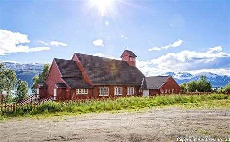 Коммуна в губернии тромс (норвегия) (ru); Kåfjord kirke | Bente Haarstad Photography