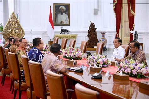 Sekretariat Kabinet Republik Indonesia President Jokowi Welcomes Members Of Indonesian Rectors