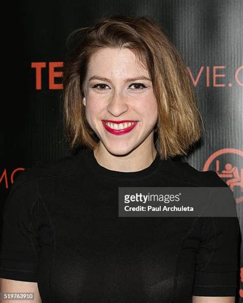 Eden Sher Images Photos And Premium High Res Pictures Getty Images