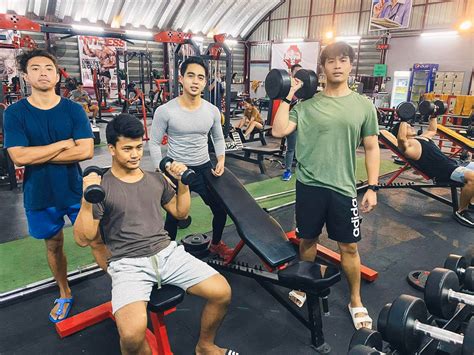 กดไลค์แล้วเสื้อจะหลุด 👍🏻🤟🏻 - Muscle hub gym&fitness