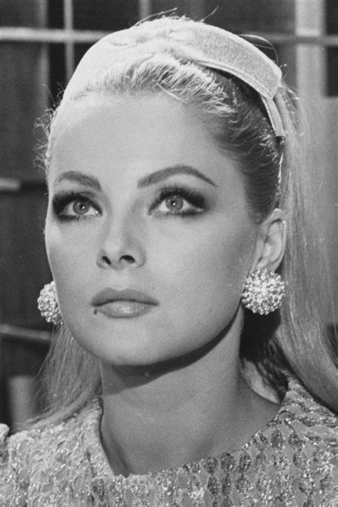 Virna Lisi Italian Actress Vintage Hairstyles Old Hollywood Actresses