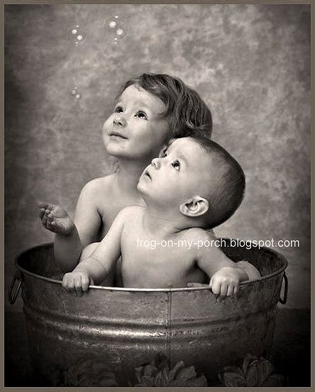 #cute #baby #bath #foam #baby bath #black and white #photography #kids #cute picture. There's A Frog On My Porch: "How To Take Baby Washtub ...