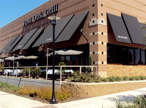 Entrance canopies and free standing awning structures for restaurants, hotels, apartment buildings, storefronts, and other commercial buildings. Canvas Awnings & Canopies | Accent Sign & Awning