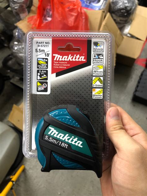 Makita Measure Tape 55m18ftx25m B 57211