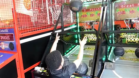 Jadon Playing Basketball Game At Chuck E Cheese Youtube