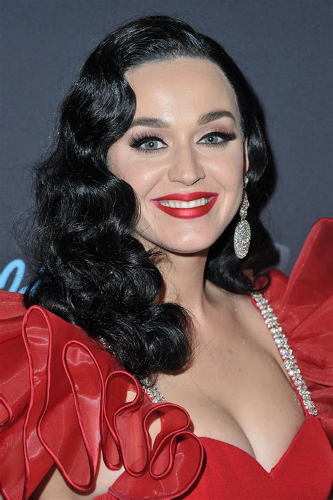 Welcome to katy perry online , your newest and #1 source for everything katy perry. See Katy Perry's New Long Black Hair | InStyle.com