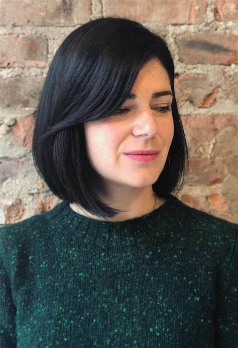 30 Bob Haircuts With Fringe Flaunt Yourself With These Lovely Hairstyles Long Layered Bob