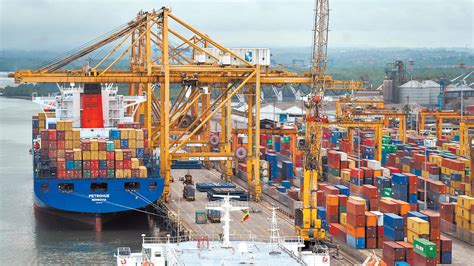 The Role Of Ports In The Global Economy Kj Reports