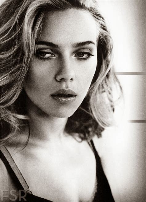 Scarlett Johansson Esquire Usa Magazine November 2013 Magazine