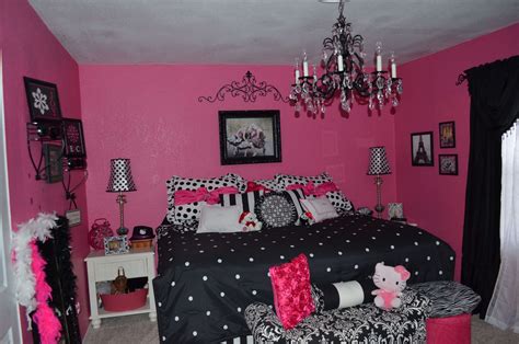 15 Gorgeous Hot Pink And Black Room Collection