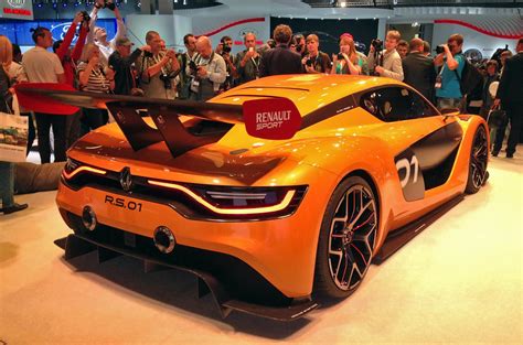 There is a whole heap of different sim racing gear brands on the market. Renault reveals new 493bhp racing car