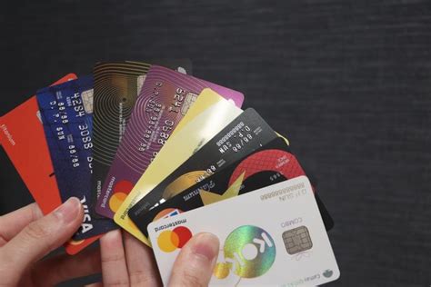 臺灣銀行、 中國信託 、 兆豐銀行 、 合作金庫、第一銀行、 國泰世華銀行 、玉山銀行、 台北富邦 、彰化銀行、 台新銀行 、花旗(台灣)銀行 、臺灣企銀、永豐銀行、元大銀行、新光銀. 國泰世華銀綁3倍券最高回饋16.7% 聯邦卡預購紙本券最高回饋4% | ETtoday財經 | ETtoday新聞雲