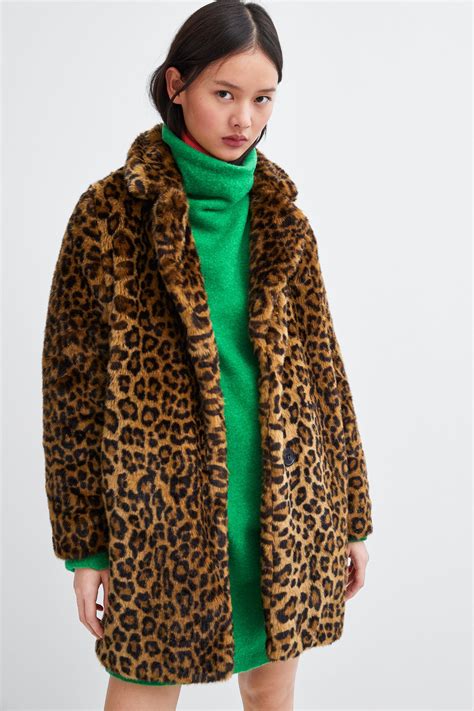 Image 2 of LEOPARD PRINT COAT from Zara | Leopard print coat, Leopard