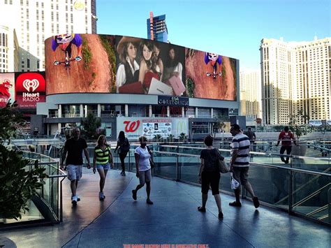 P104mm Outdoor Led Video Wall Rgb Full Colour Advertising Led Sign