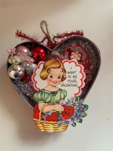 Pin By Lucy Ceraldi On Valentines Vintage Valentine Crafts Vintage